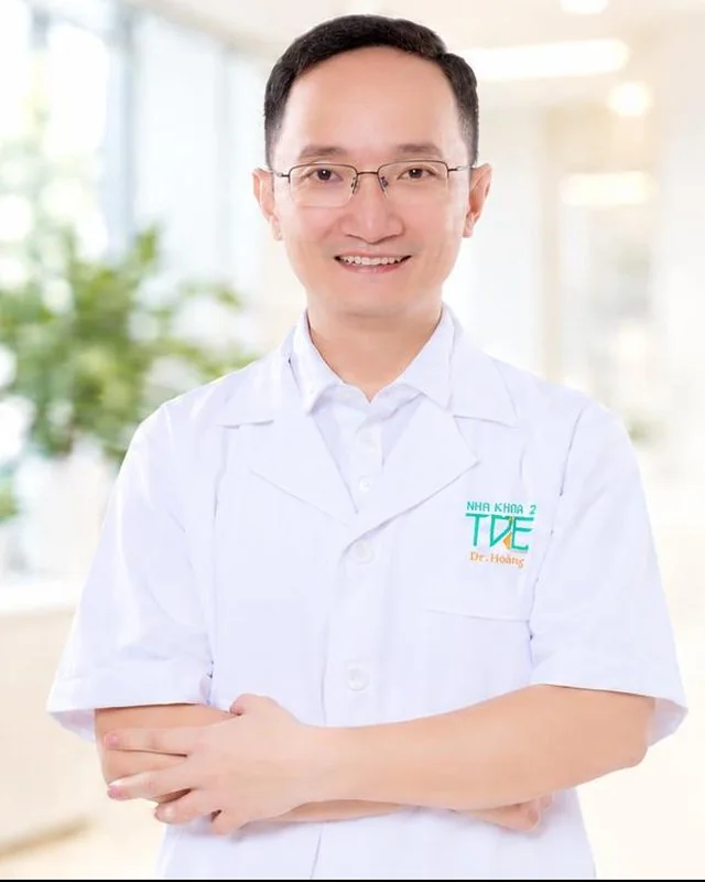 Chân dung BS. Nguyễn Huy Hoàng